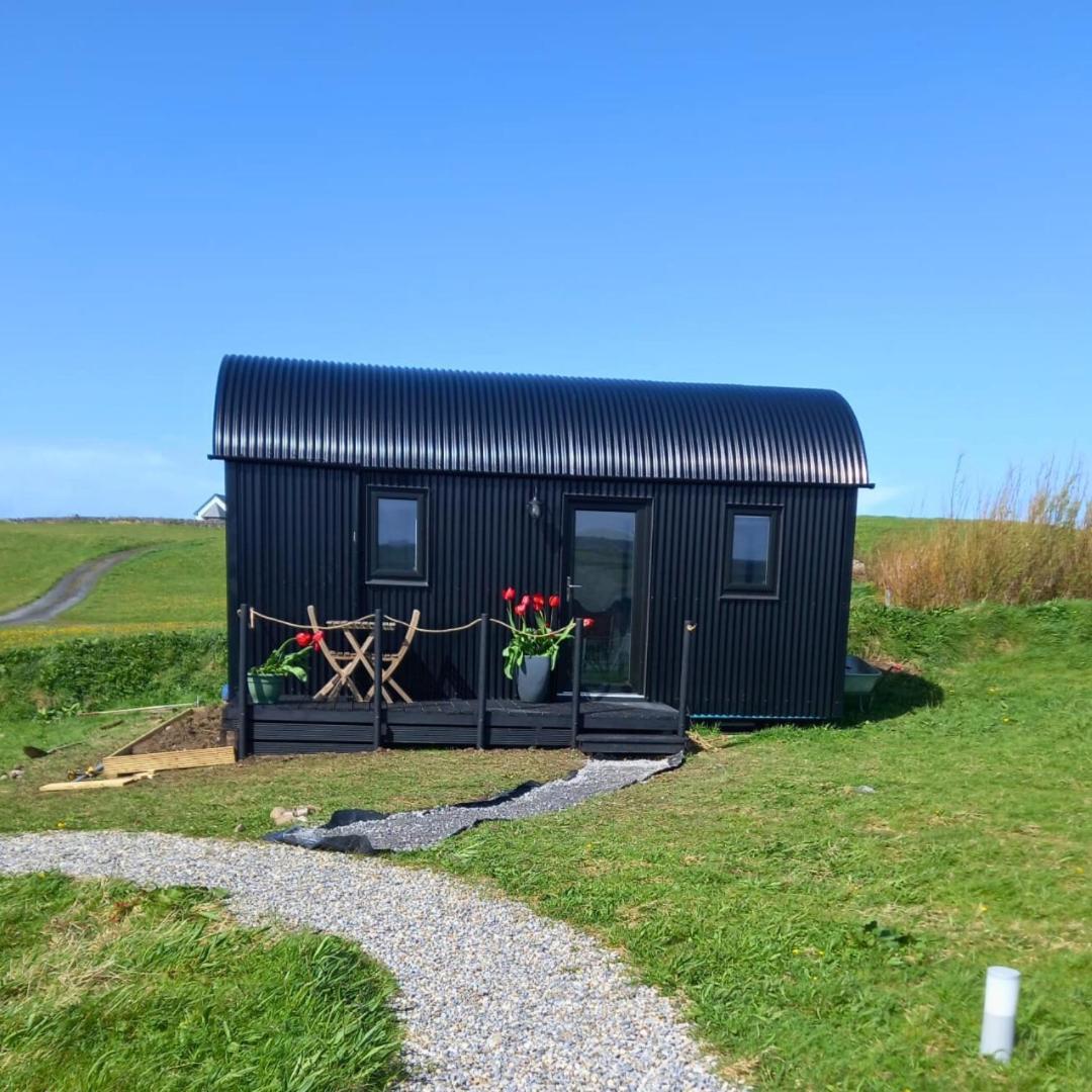 Wild Meadow Huts Villa Doolin Luaran gambar