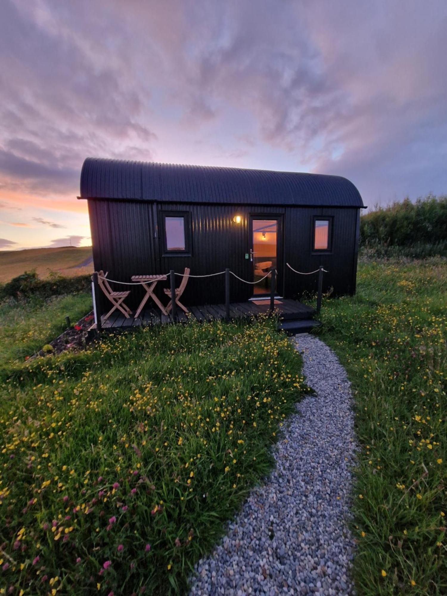 Wild Meadow Huts Villa Doolin Luaran gambar